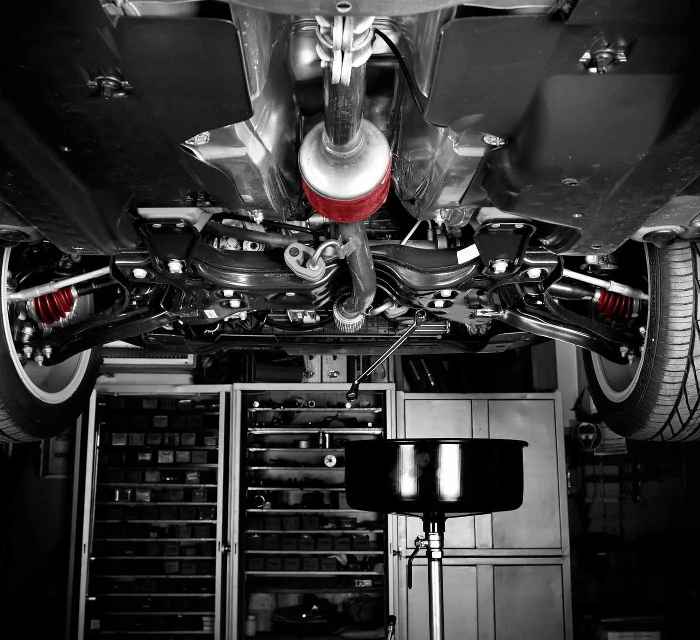 Voiture suspendue pour réparatrion turbo