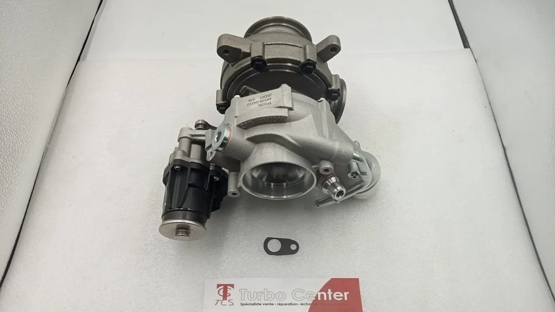 Turbo neuf Land Rover / Jaguar 2.0 180 CV  49335-04220